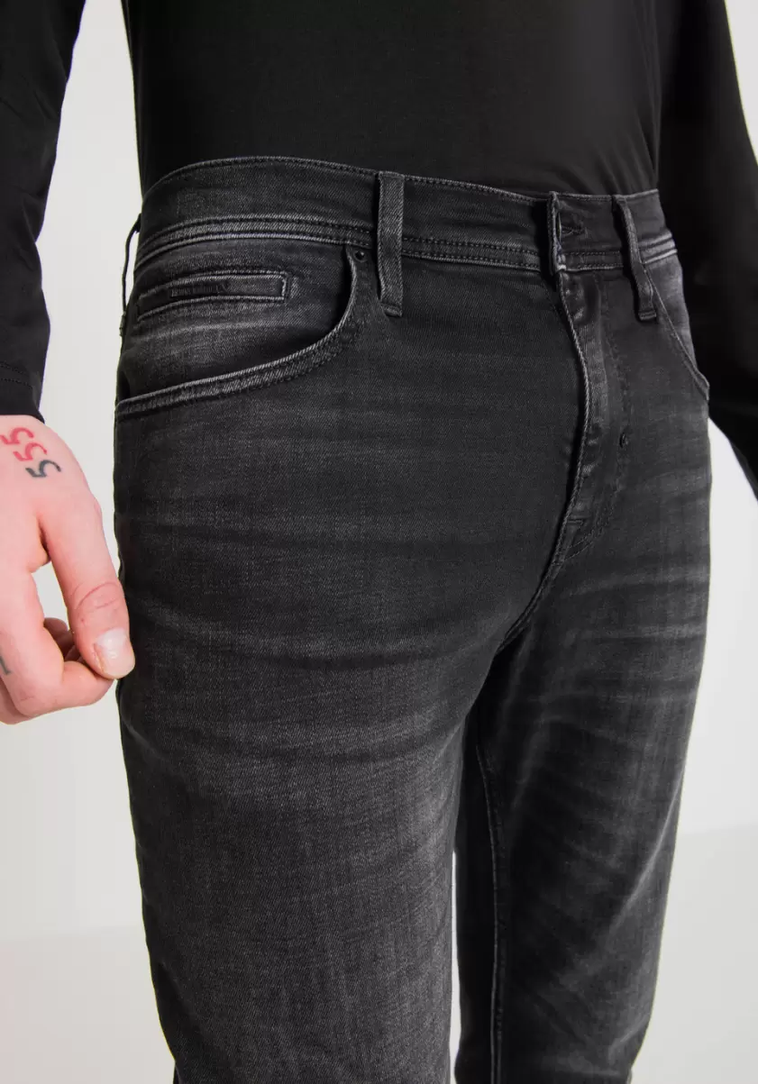 Noir Jeans Jean Skinny Cropped Fit « Karl » En Denim Stretch Noir Avec Délavage Foncé Homme Antony Morato - 2