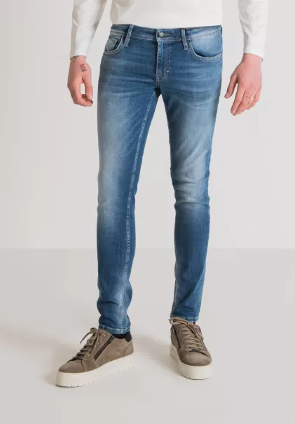 Homme Antony Morato Bleu Denim Jean Tapered Fit « Ozzy » En Denim Stretch Avec Délavage Moyen Jeans